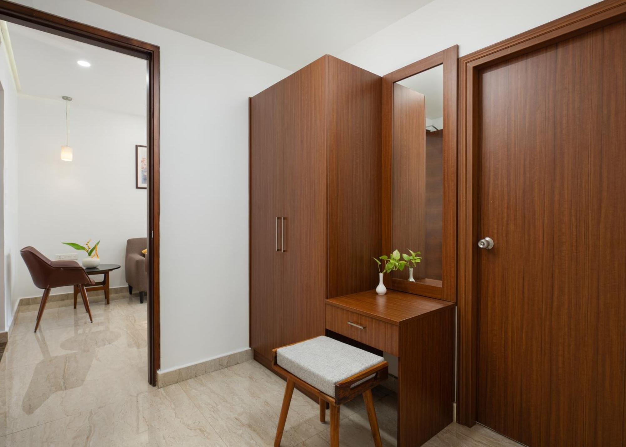 Hotel Aida Котаям Екстериор снимка